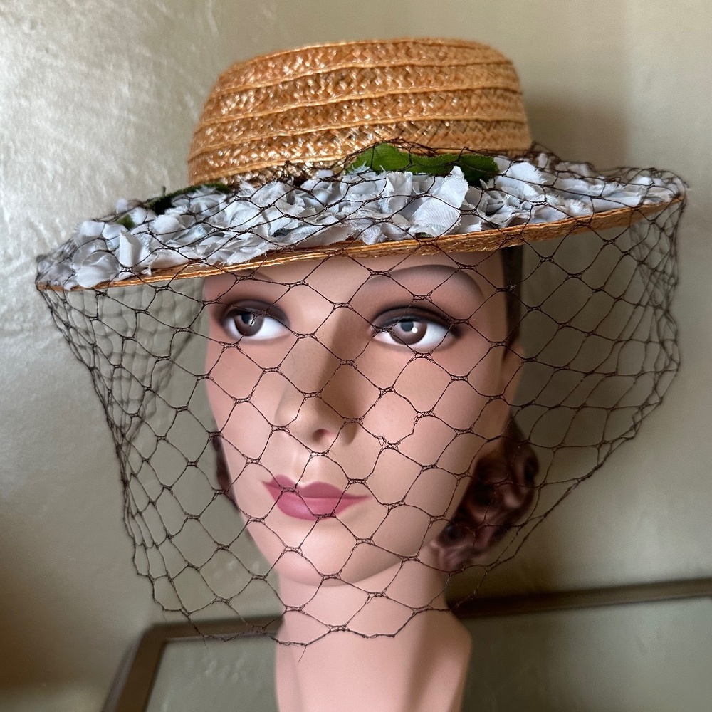 DELIGHTFUL 1940s' GOLD COLORED STRAW FEDORA - BLUE FABRIC FLOWERS + BROWN VEIL